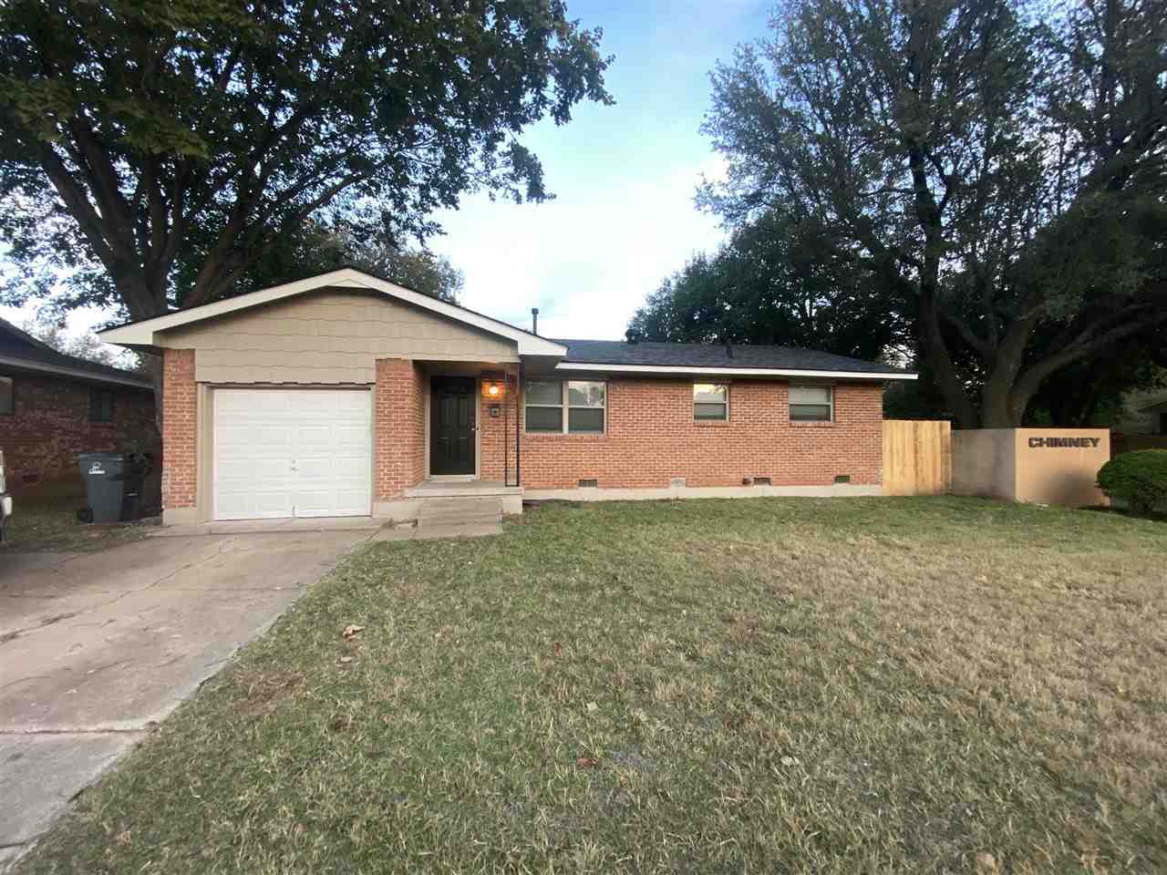 Property Photo: 407 NW 53rd St OK 73505