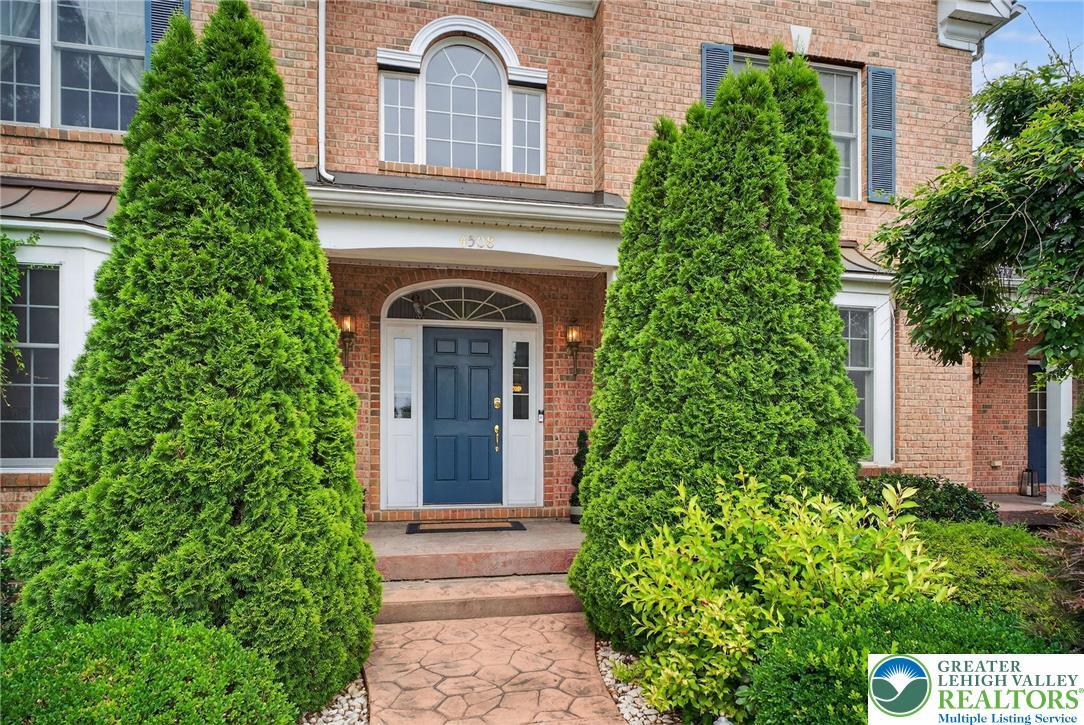 Property Photo:  4508 Homestead Drive  PA 18064 