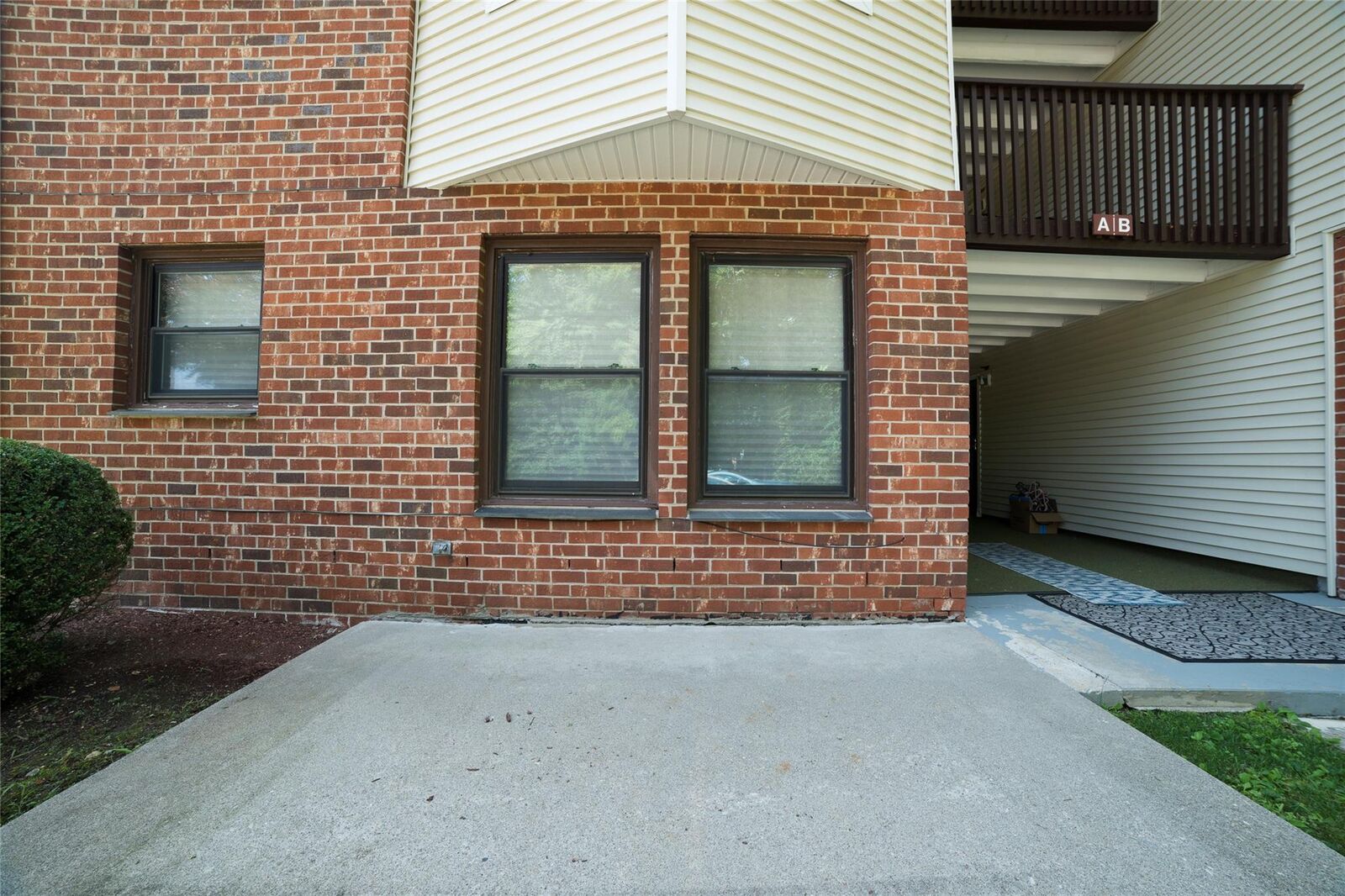 Property Photo:  27A Walden Court A  NY 10598 