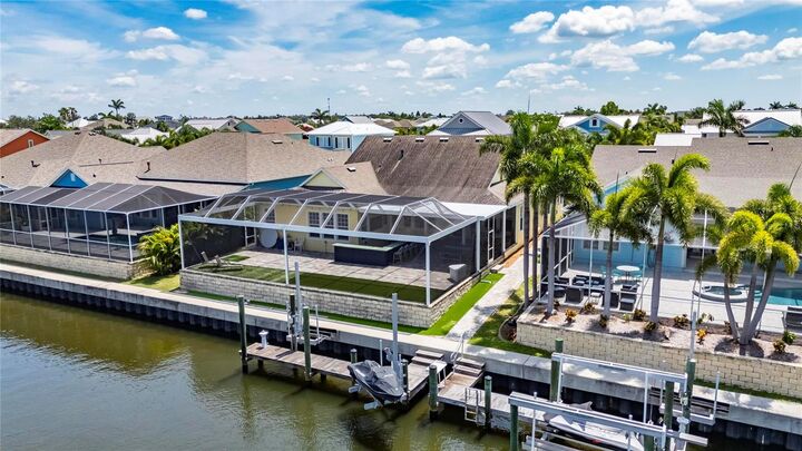Property Photo: 5720 Tortoise Place FL 33572