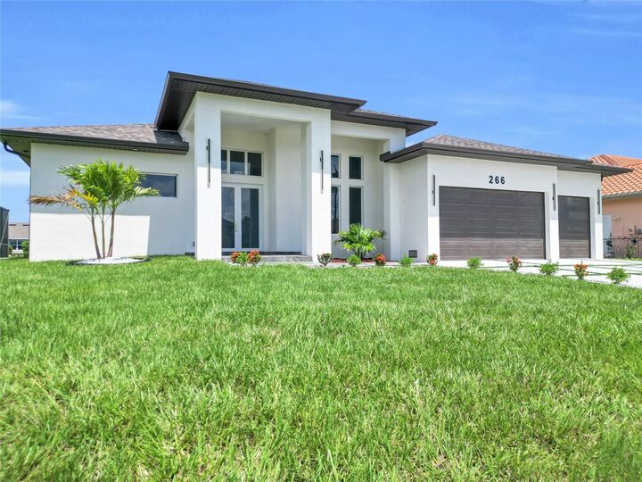 Property Photo:  266 W Pine Valley Lane  FL 33947 