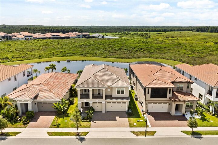 Property Photo: 13706 Abberwick Drive FL 32832