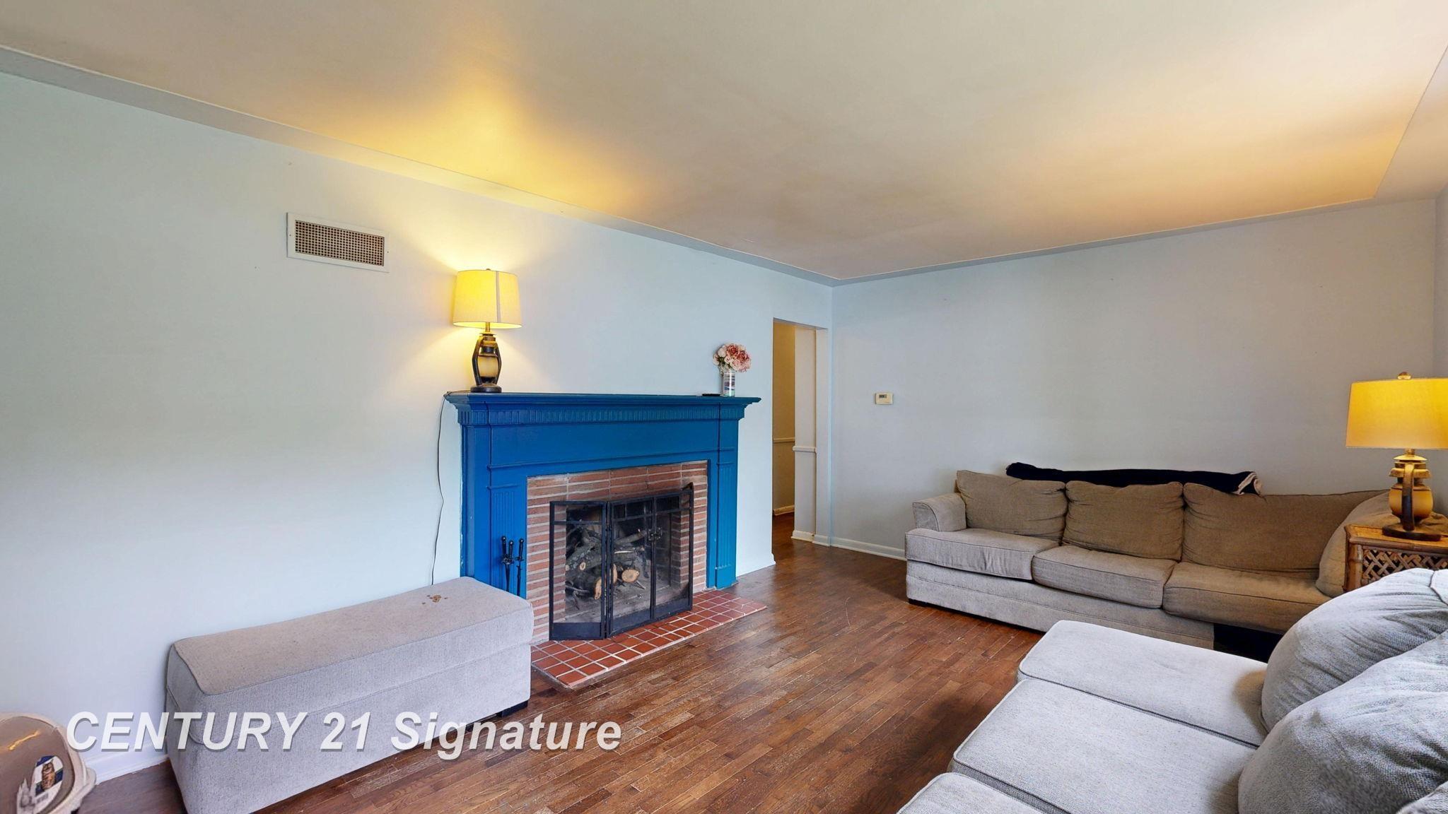 Property Photo: 433 Crestview Street MI 48433