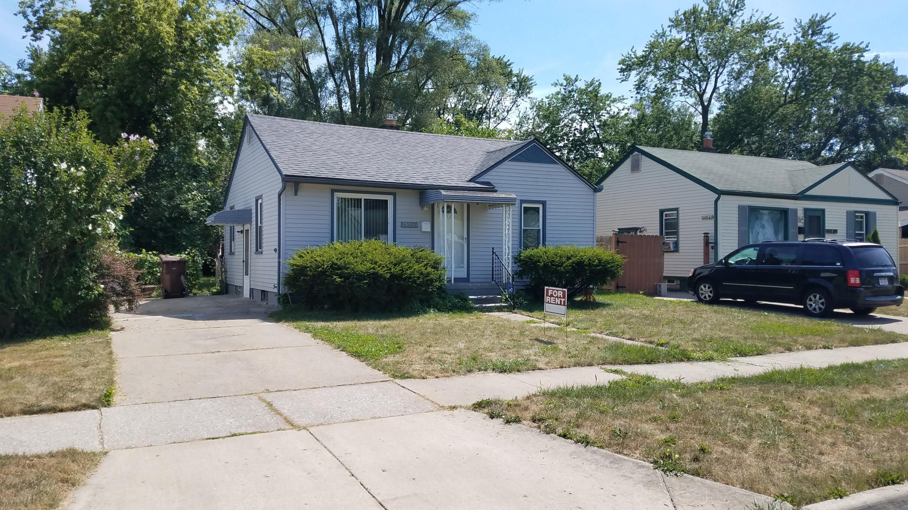 Property Photo: 25933 Norfolk Street MI 48141