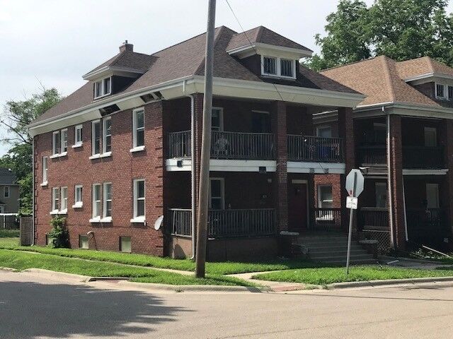 Property Photo:  602-604 Woodlawn Avenue  IL 61103 