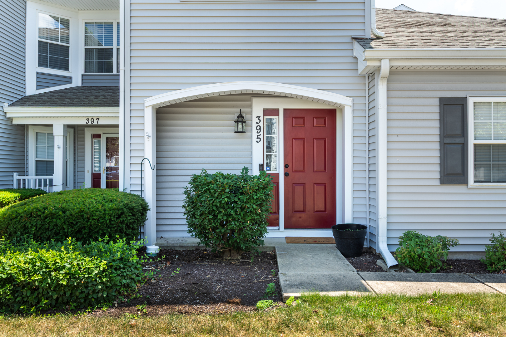 Property Photo: 395 Cascade Lane 0 IL 60543