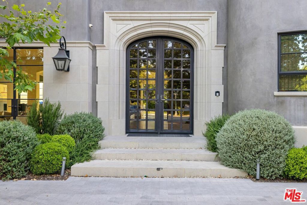 Property Photo: 3396 Stone Ridge Lane CA 90077