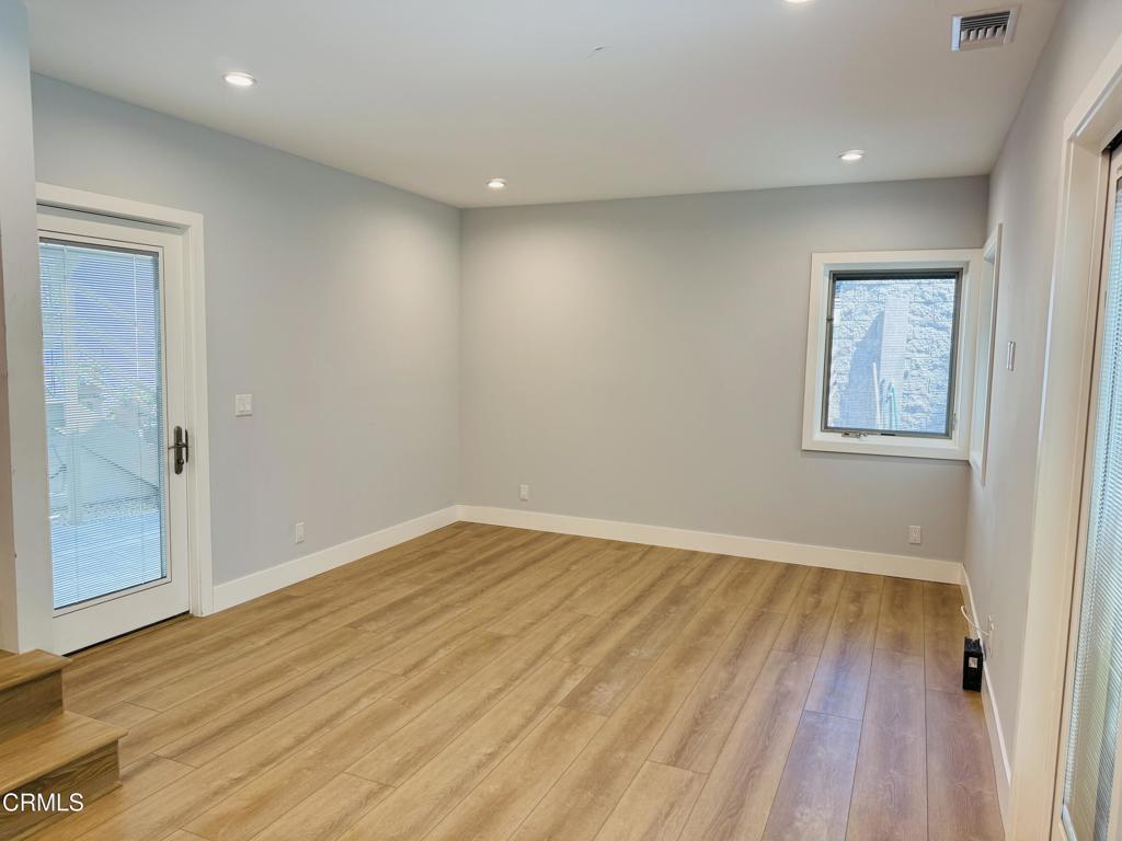 Property Photo:  188 Cedar Crest Avenue 6  CA 91030 