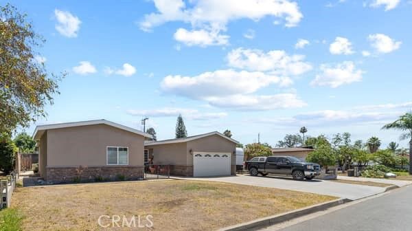 Property Photo:  1724 S Vecino Avenue  CA 91740 