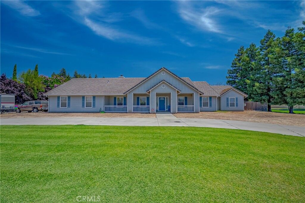 Property Photo:  1422 Stratford Avenue  CA 95301 