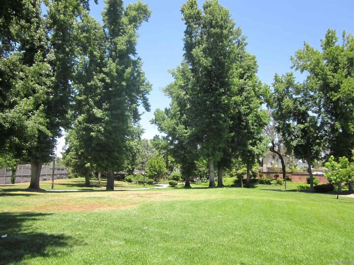Property Photo:  10706 Esmeraldas Dr  CA 92124