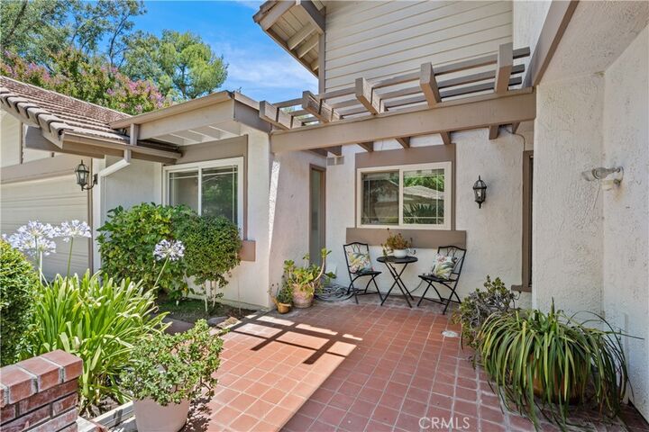 Property Photo:  652 Via Zapata  CA 92507 