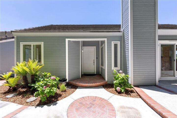 Property Photo:  1 Indian Hill Lane  CA 92653 