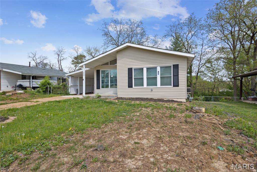 Property Photo: 229 Orchard Avenue MO 63021