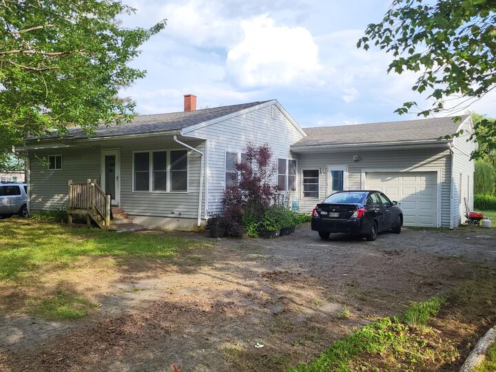 Property Photo:  173 County Road  ME 04461 