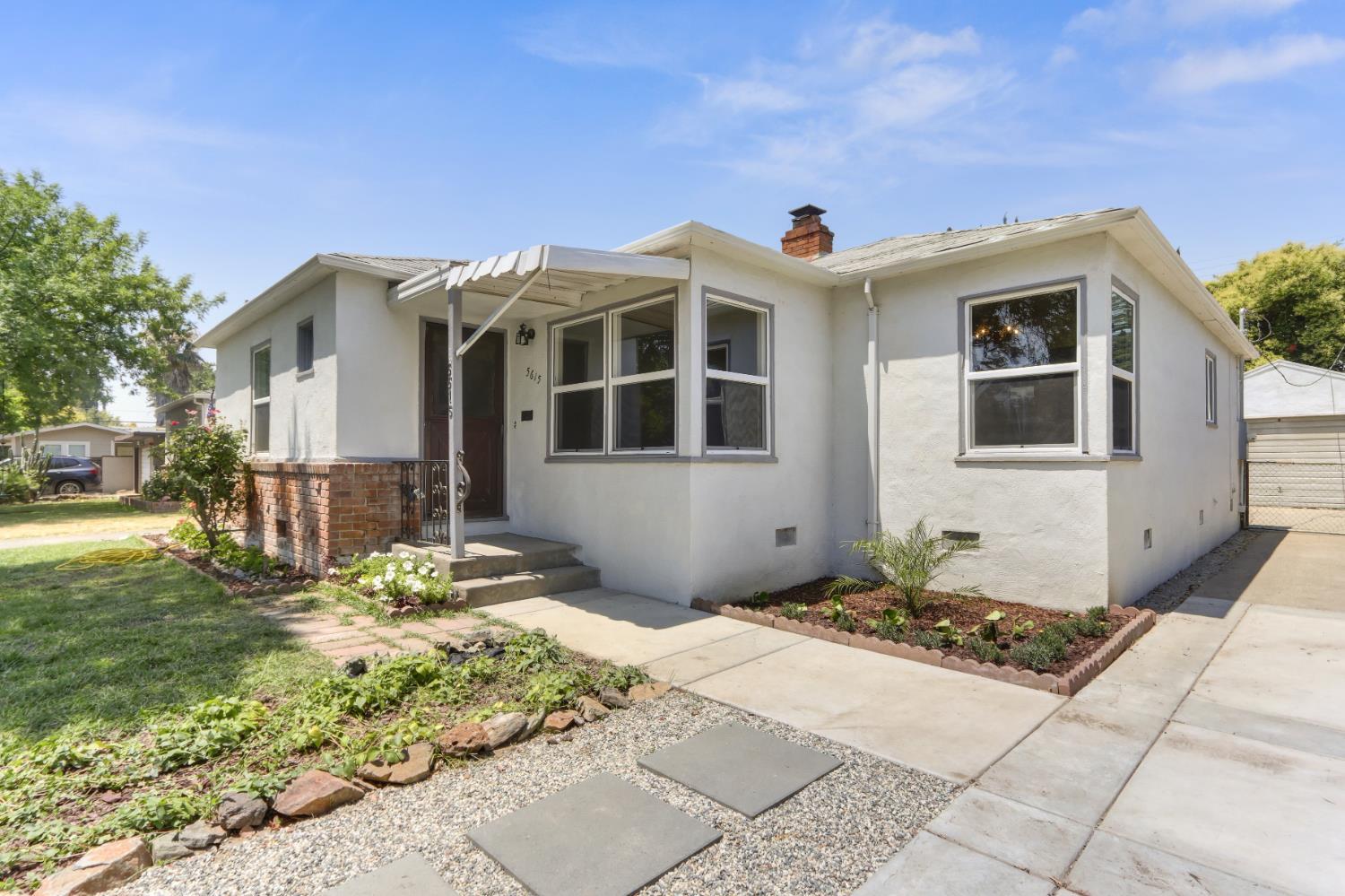 Property Photo: 5615 7th Avenue CA 95820