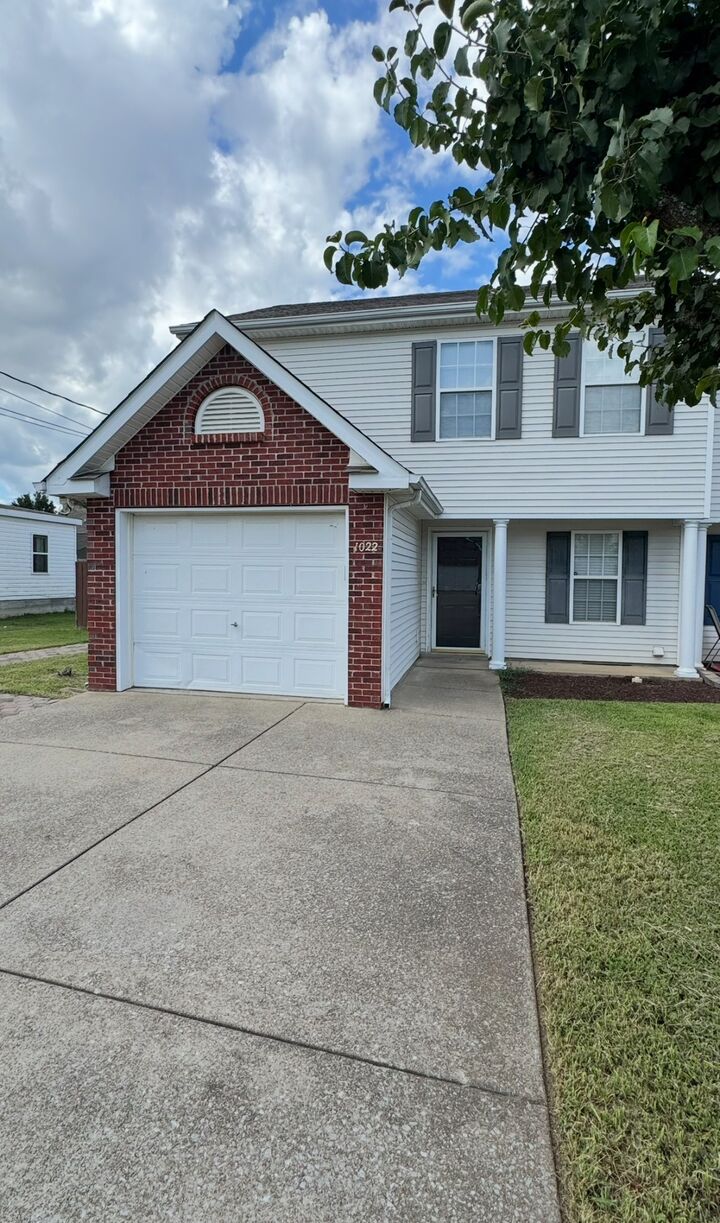 Property Photo:  1022 Stonemark Trl  TN 37086 