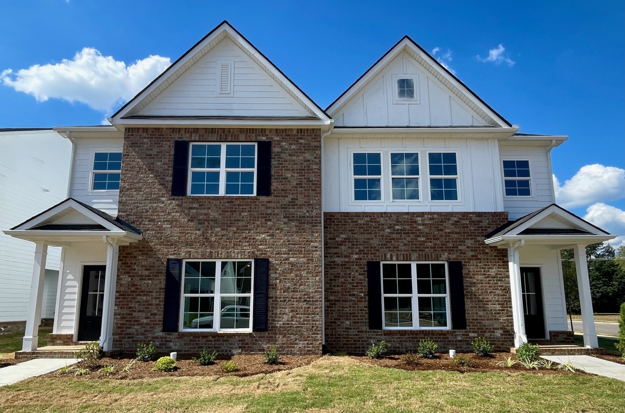 Property Photo:  2172 Barringer Ln  TN 37128 
