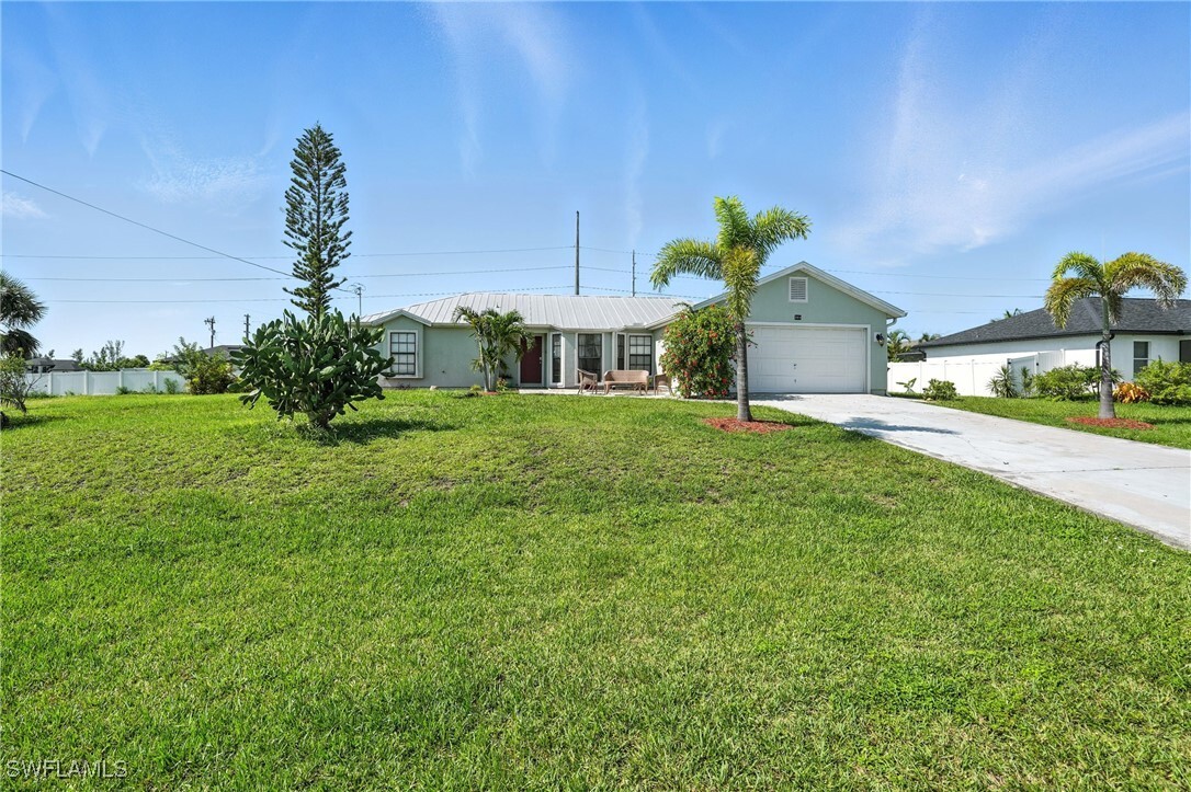 Property Photo: 324 NW 24th Terrace FL 33993