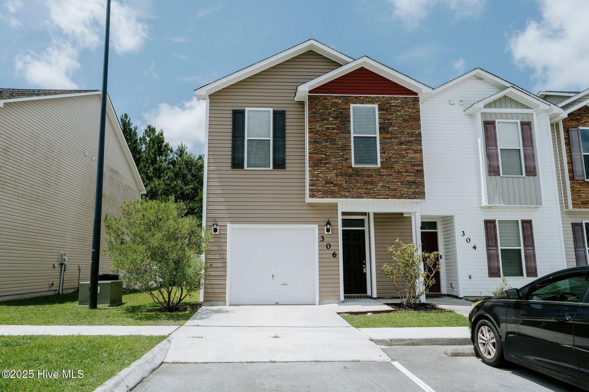 Property Photo: 306 Glenhaven Lane 306 NC 28546