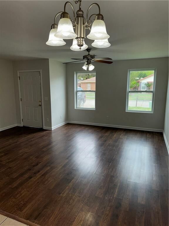 Property Photo:  7633 Stonewood Street  LA 70128 