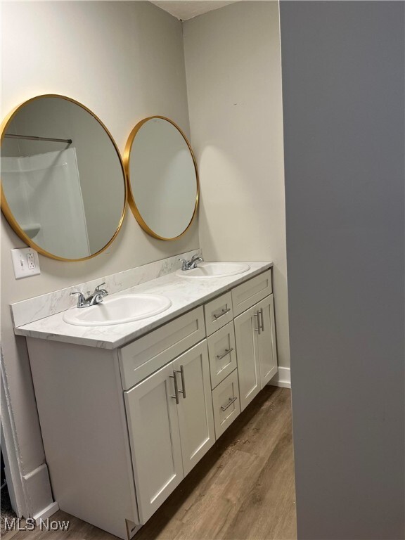 Property Photo:  992 5th Avenue  OH 44306 