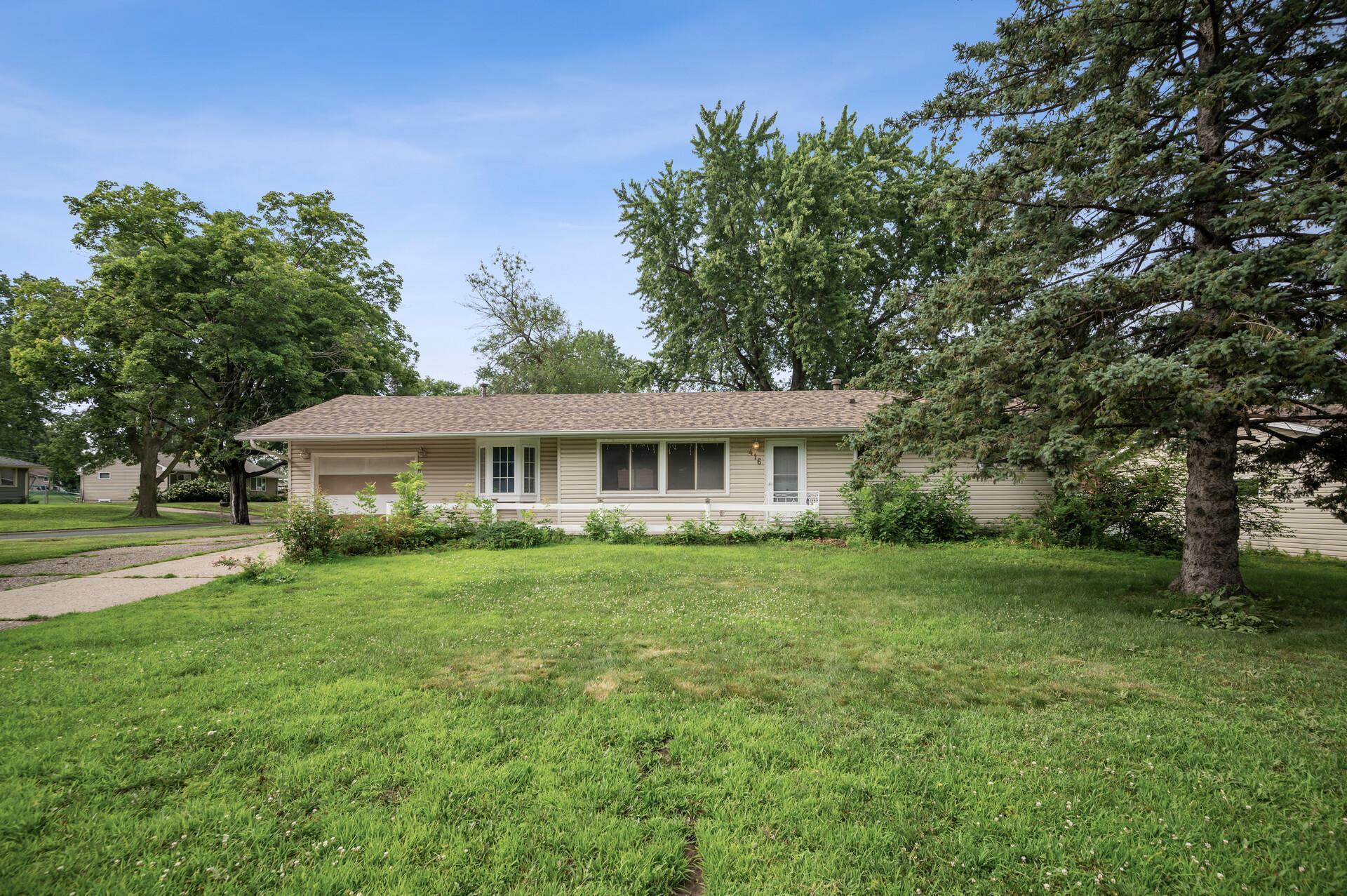 Property Photo: 416 19th Street W MN 55033