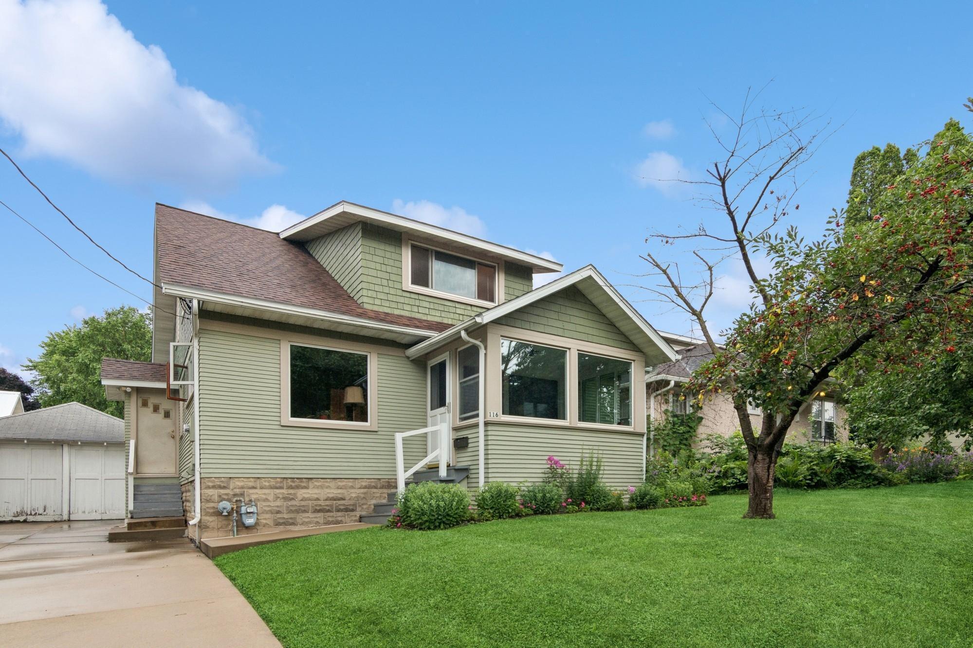 Property Photo: 116 9th Avenue NW MN 55901