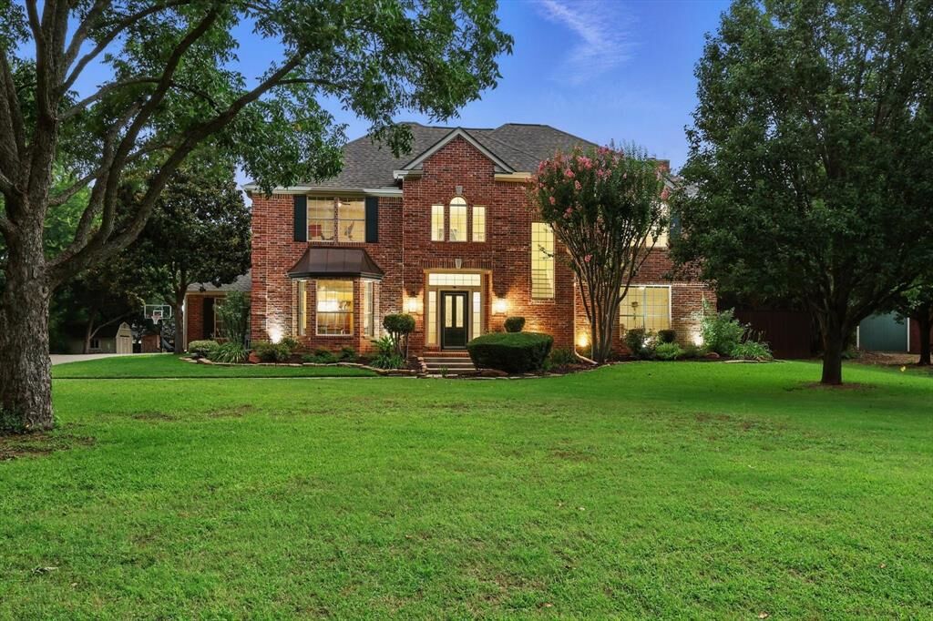 Property Photo:  2804 McPherson Lane  TX 75022 