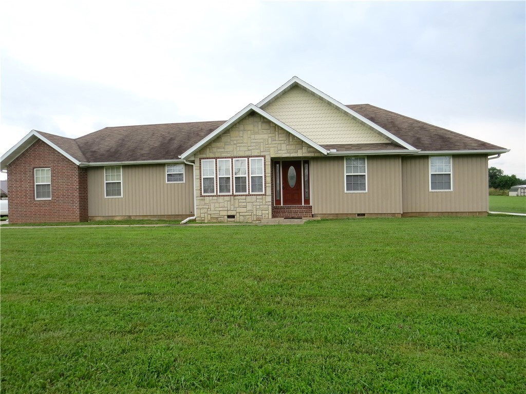 8861 Farm Road 2212  Washburn MO 65772 photo