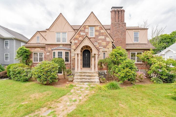 Property Photo: 44 Highland St MA 01550