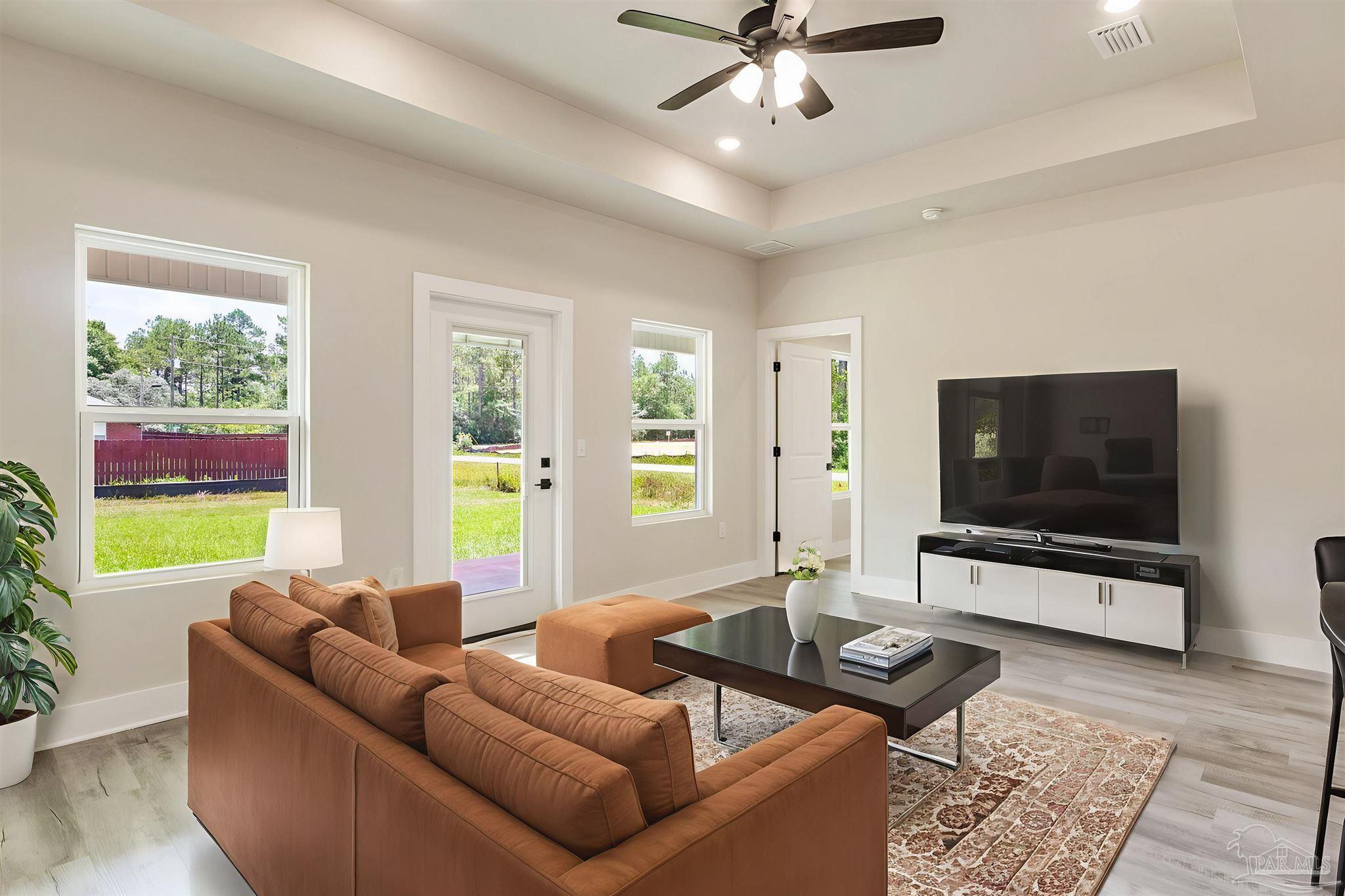 Property Photo: 3004 37th Ave FL 32583