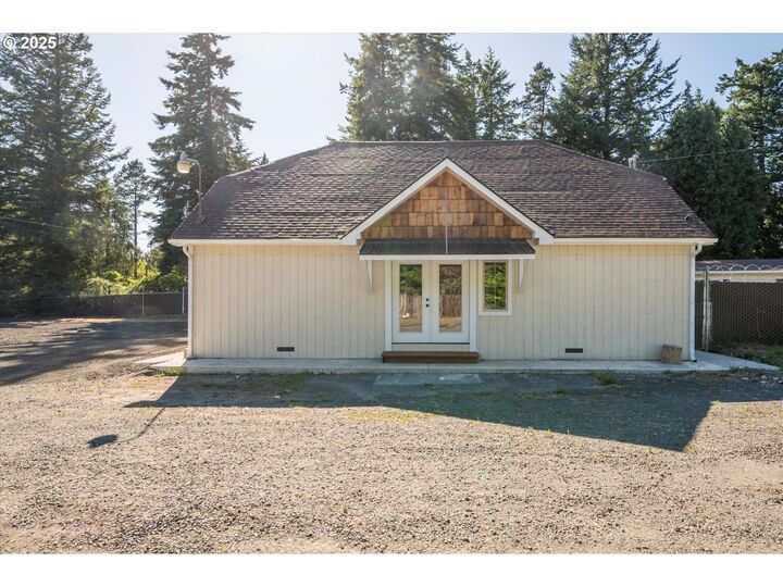 68964 Wildwood Rd  North Bend OR 97459 photo