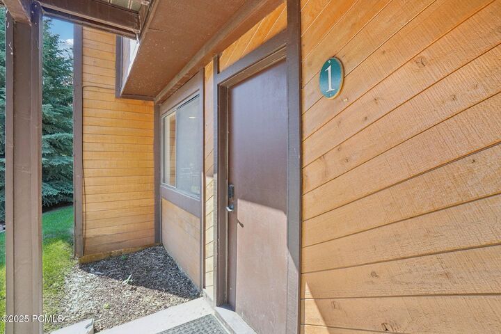 Property Photo:  2025 Canyons Resort Drive I1  UT 84098 