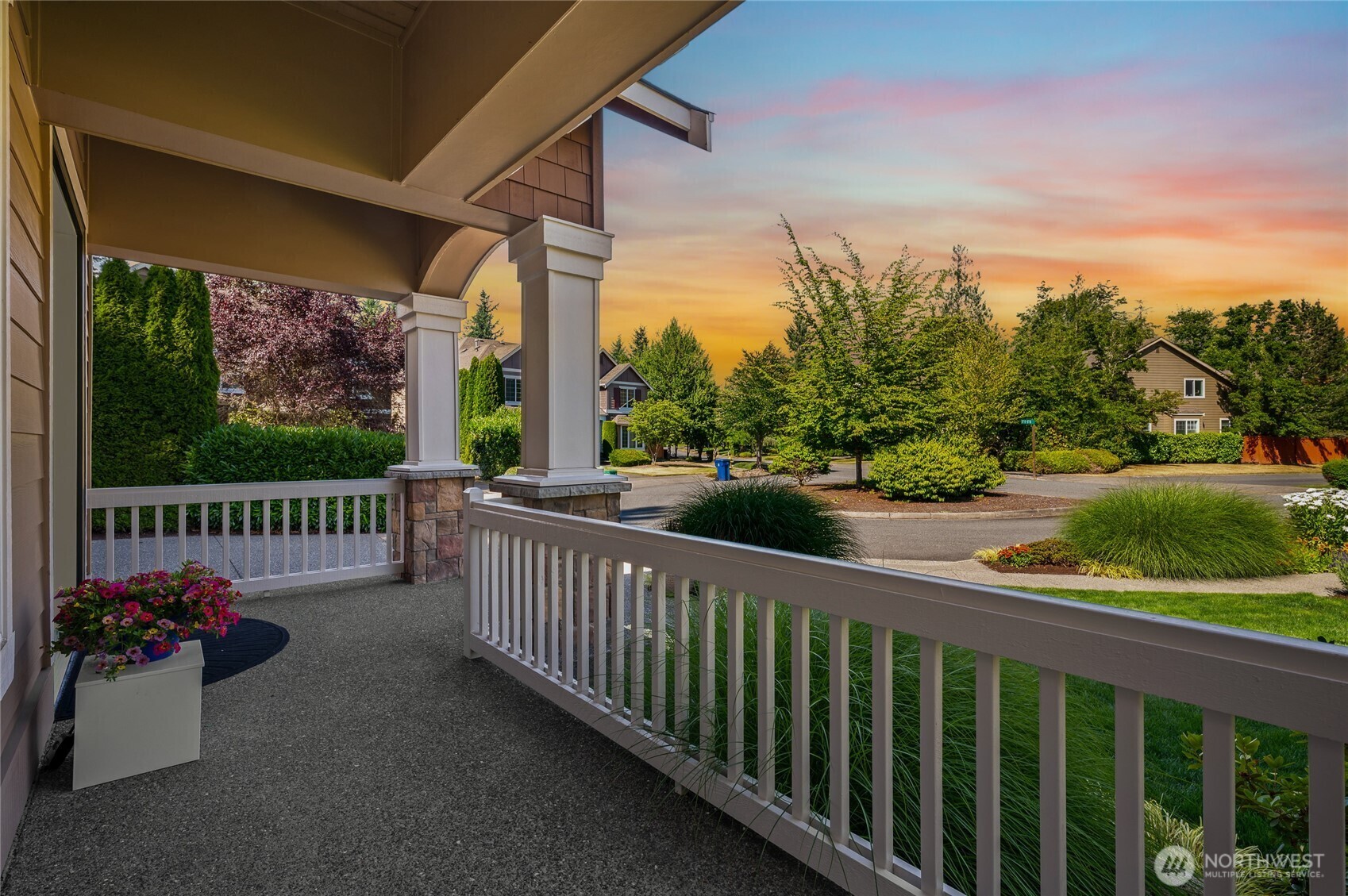 Property Photo: 8707 236th Avenue NE WA 98053