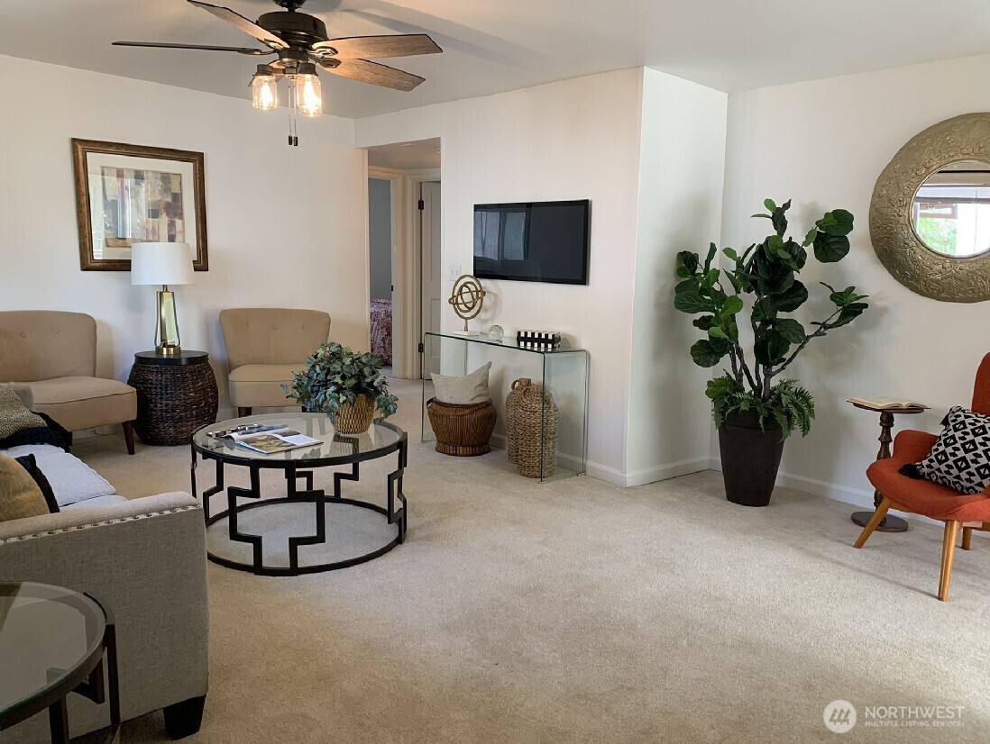 Property Photo: 5910 21st Avenue SW WA 98106