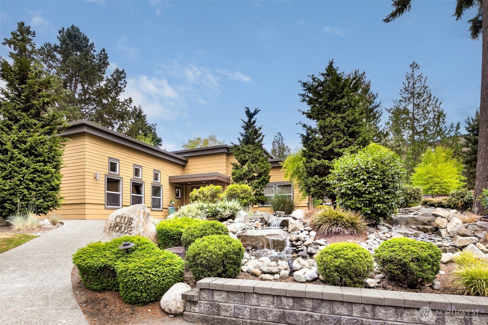 Property Photo:  22910  90th Avenue W C103  WA 98026 