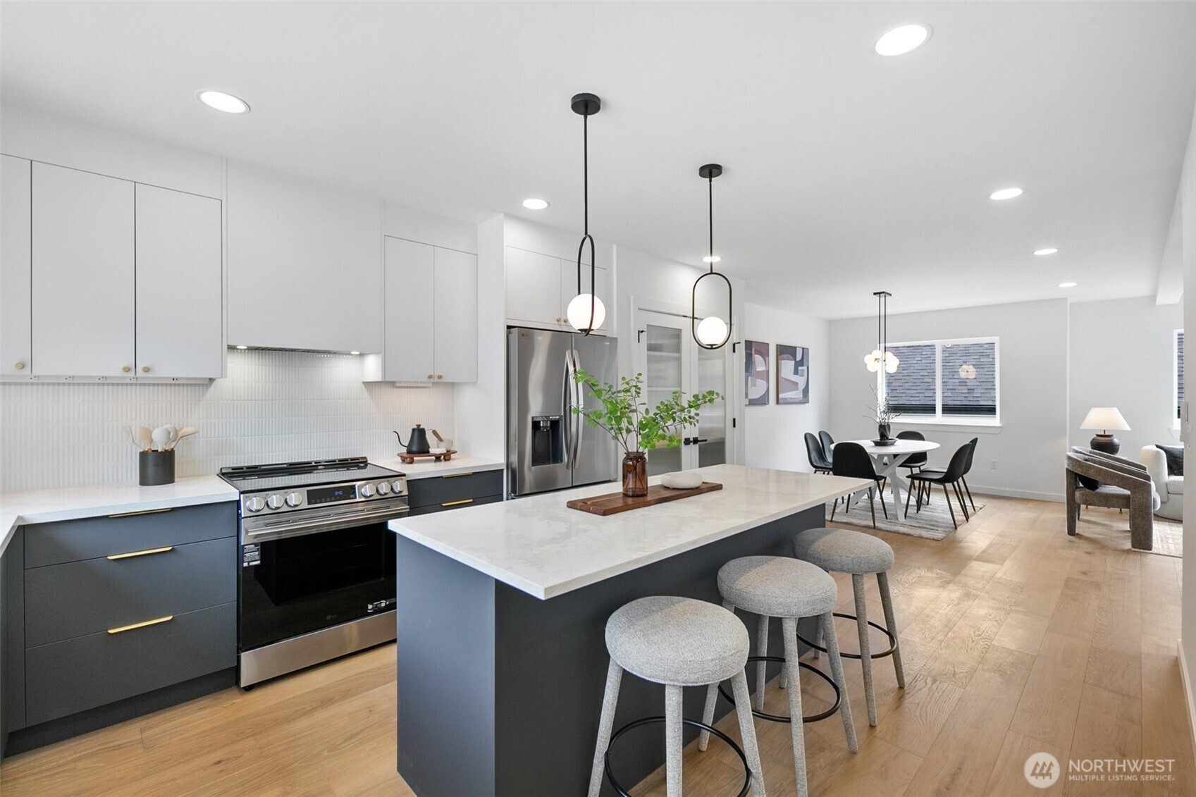 Property Photo:  3424  20th Avenue S  WA 98144 