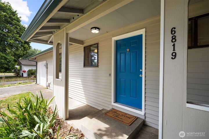 Property Photo: 6819 Braker Way WA 98264