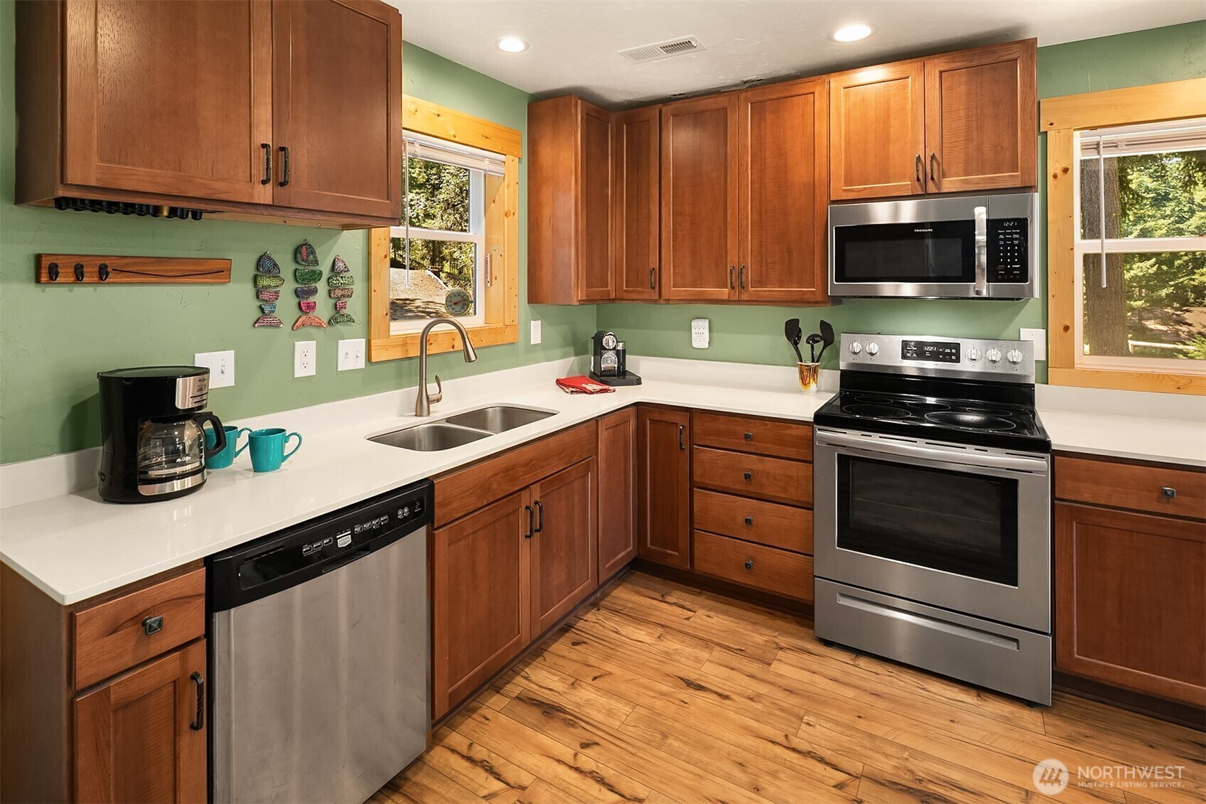 Property Photo: 61 Tom And Nita Road WA 98922