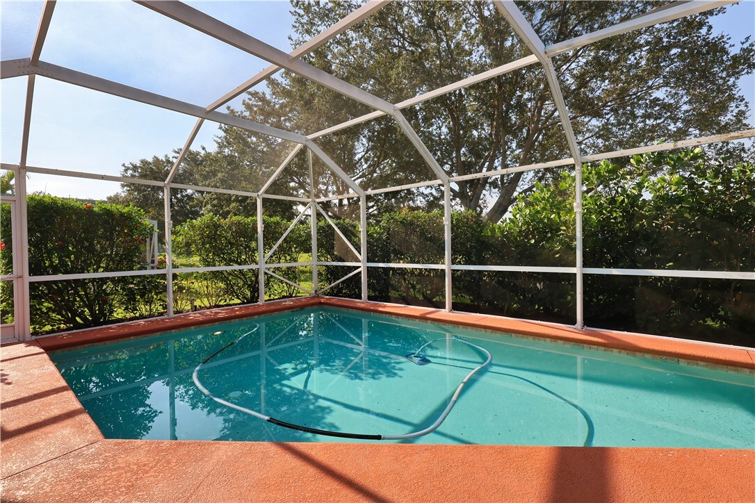 Property Photo: 1148 N 13th Square FL 32960