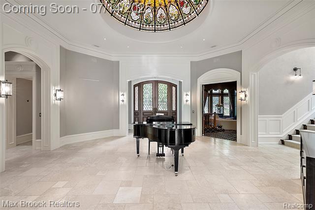 Property Photo:  7420 Inner Circle Drive  MI 48301 