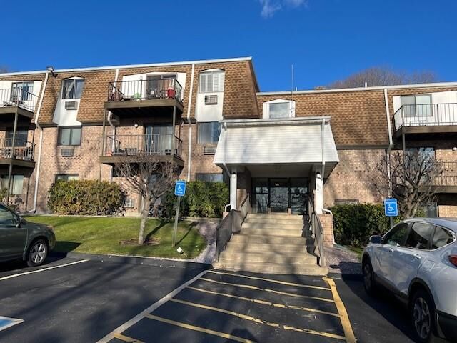 750 Quaker Lane B205  Warwick RI 02886 photo