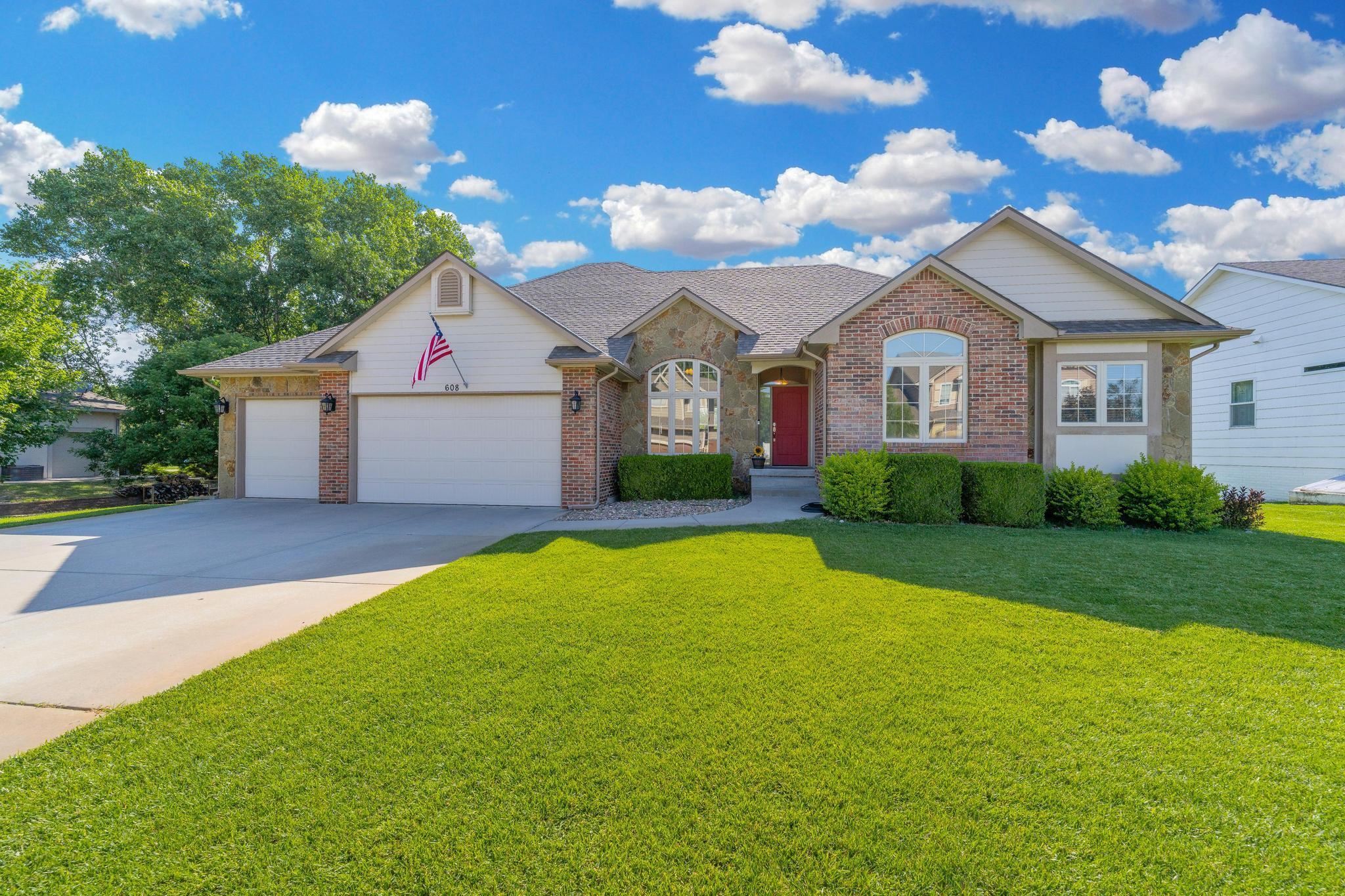 608 S Saint Andrews  Wichita KS 67230 photo