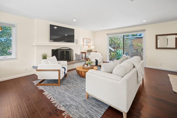 3380 San Luis Avenue  Carmel CA 93923 photo