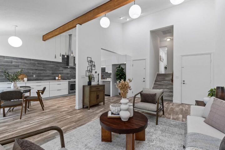 Property Photo: 10843 Northoak Square CA 95014