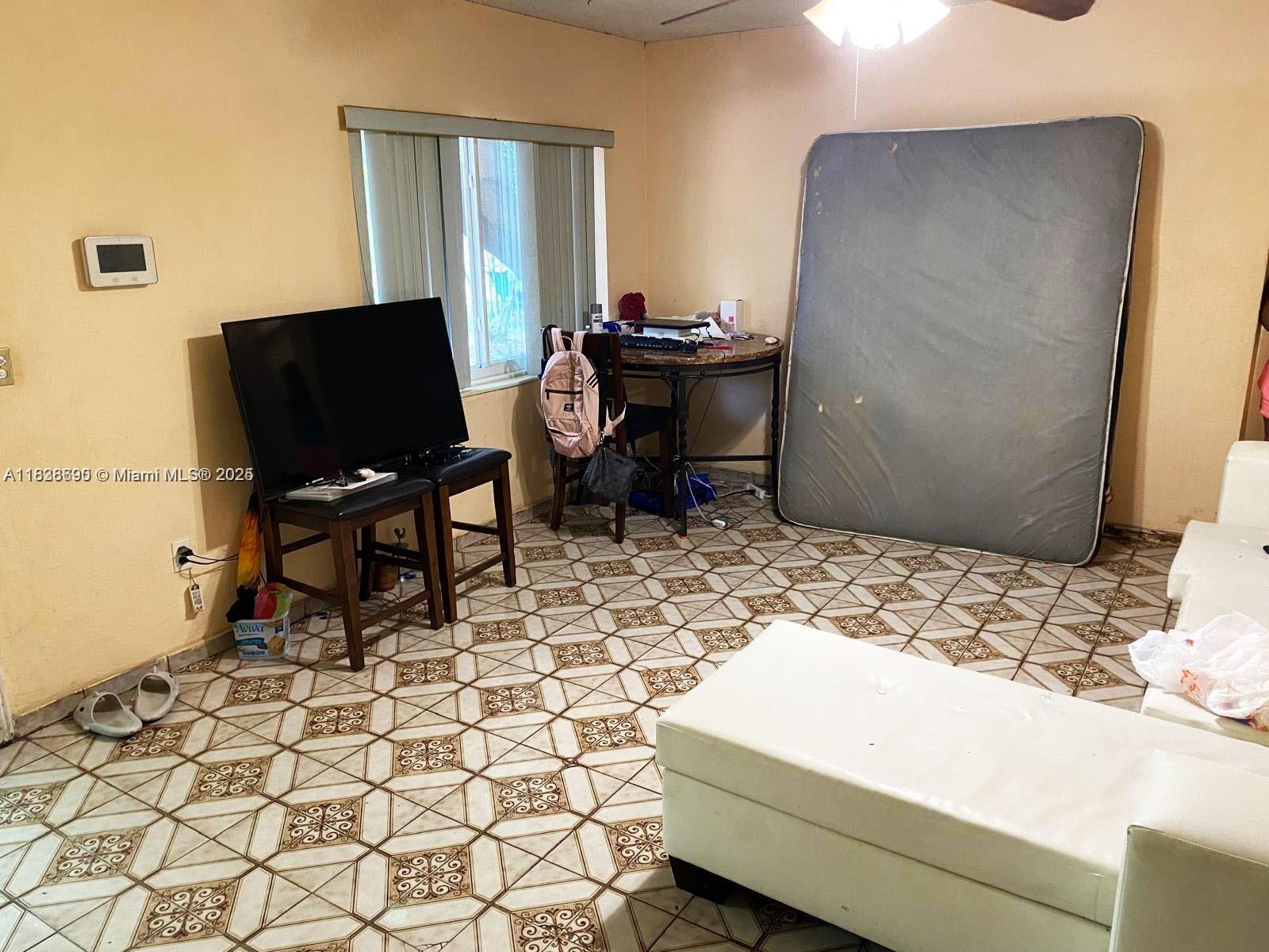 Property Photo: 1030 NW 30th Ave FL 33125