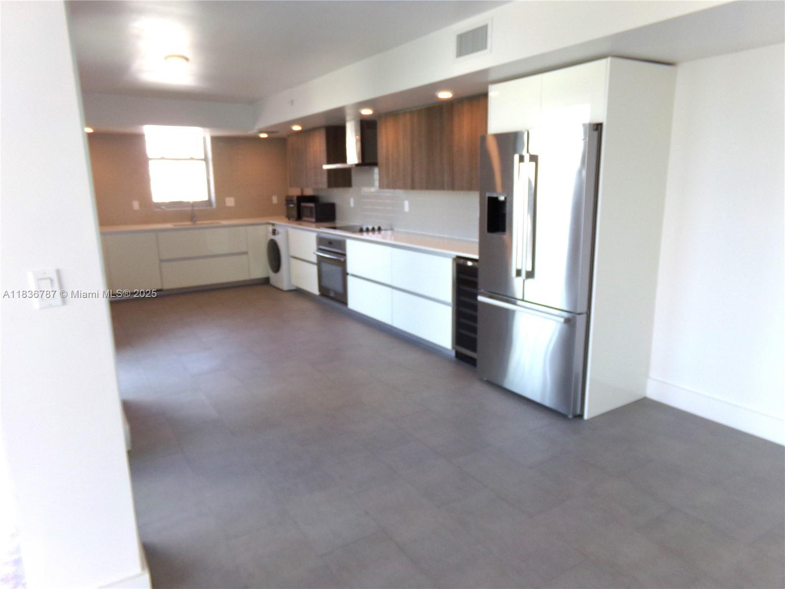 Property Photo: 1025 92nd St 804 FL 33154