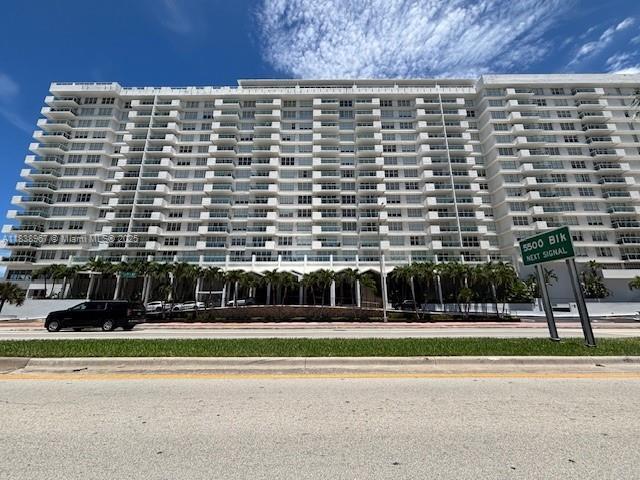 Property Photo:  5601 Collins Ave 720  FL 33140 