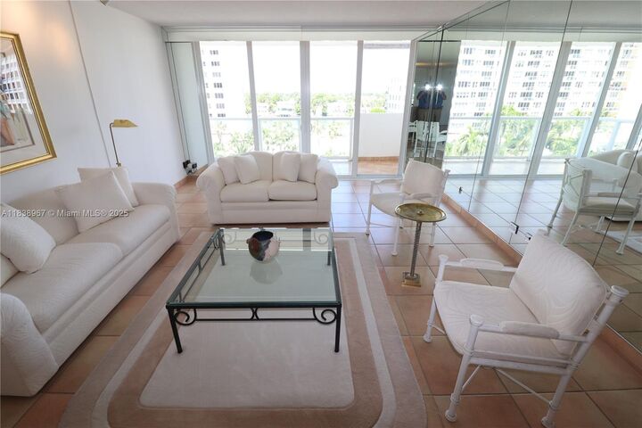Property Photo:  5601 Collins Ave 720  FL 33140 